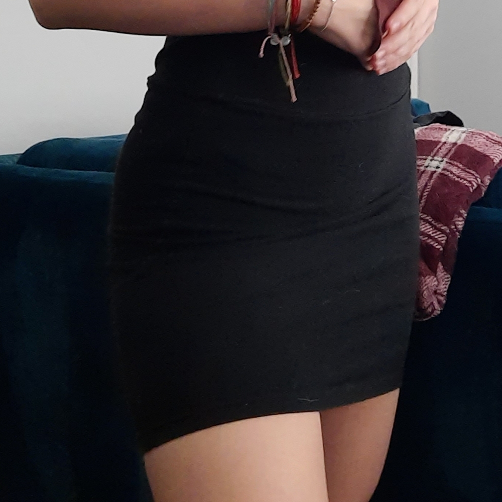 thrifted brandy melville phoebe skirt lookalike